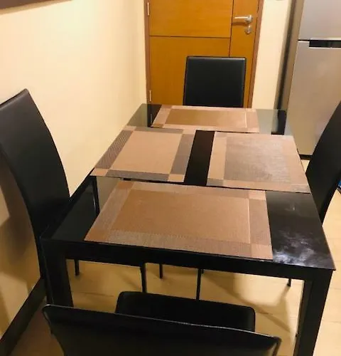 Stylish Palm Tree Condotel Unit Near World Aparthotel Manila