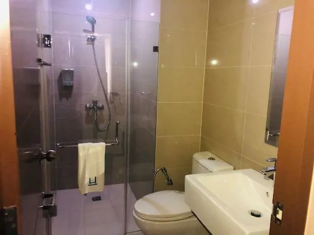 Stylish Palm Tree Condotel Unit Near World Aparthotel *