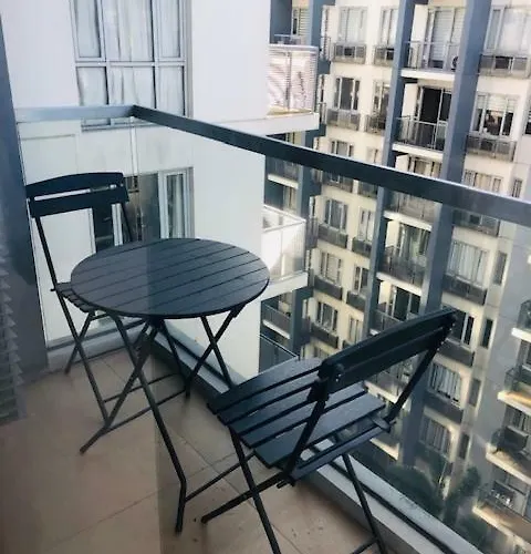 Stylish Palm Tree Condotel Unit Near World