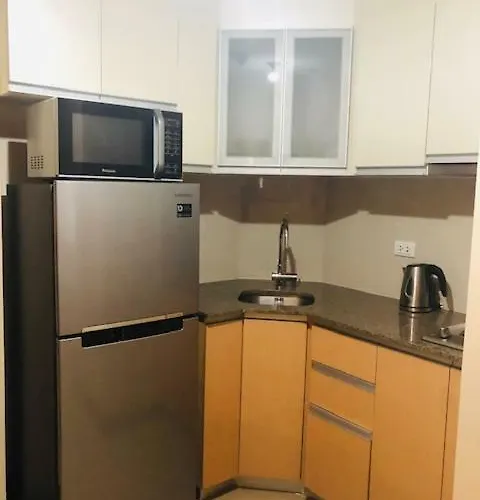 Stylish Palm Tree Condotel Unit Near World Aparthotel *